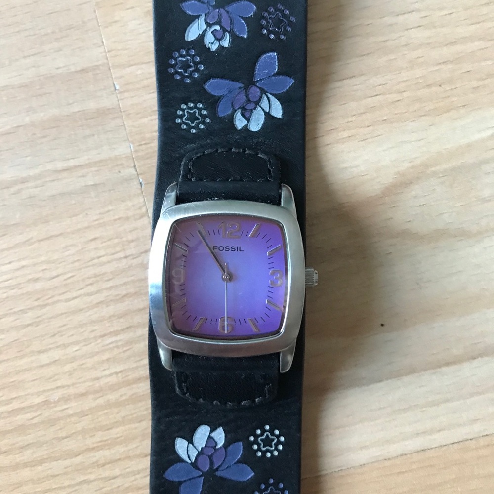Fossil leather woman’s watch